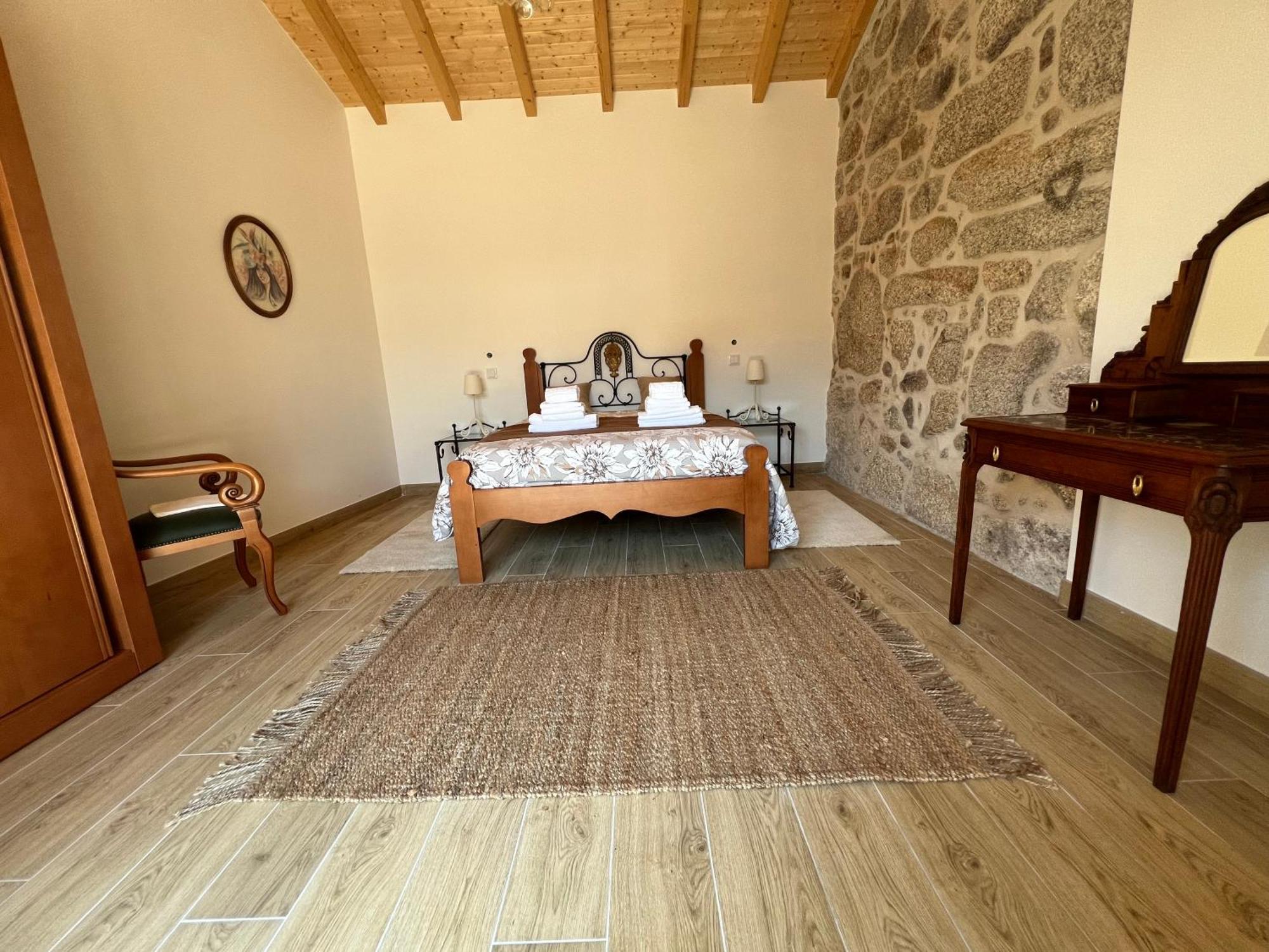 Eido De Bairros - Casa Cantinho Da Touca Arcos de Valdevez Exterior photo