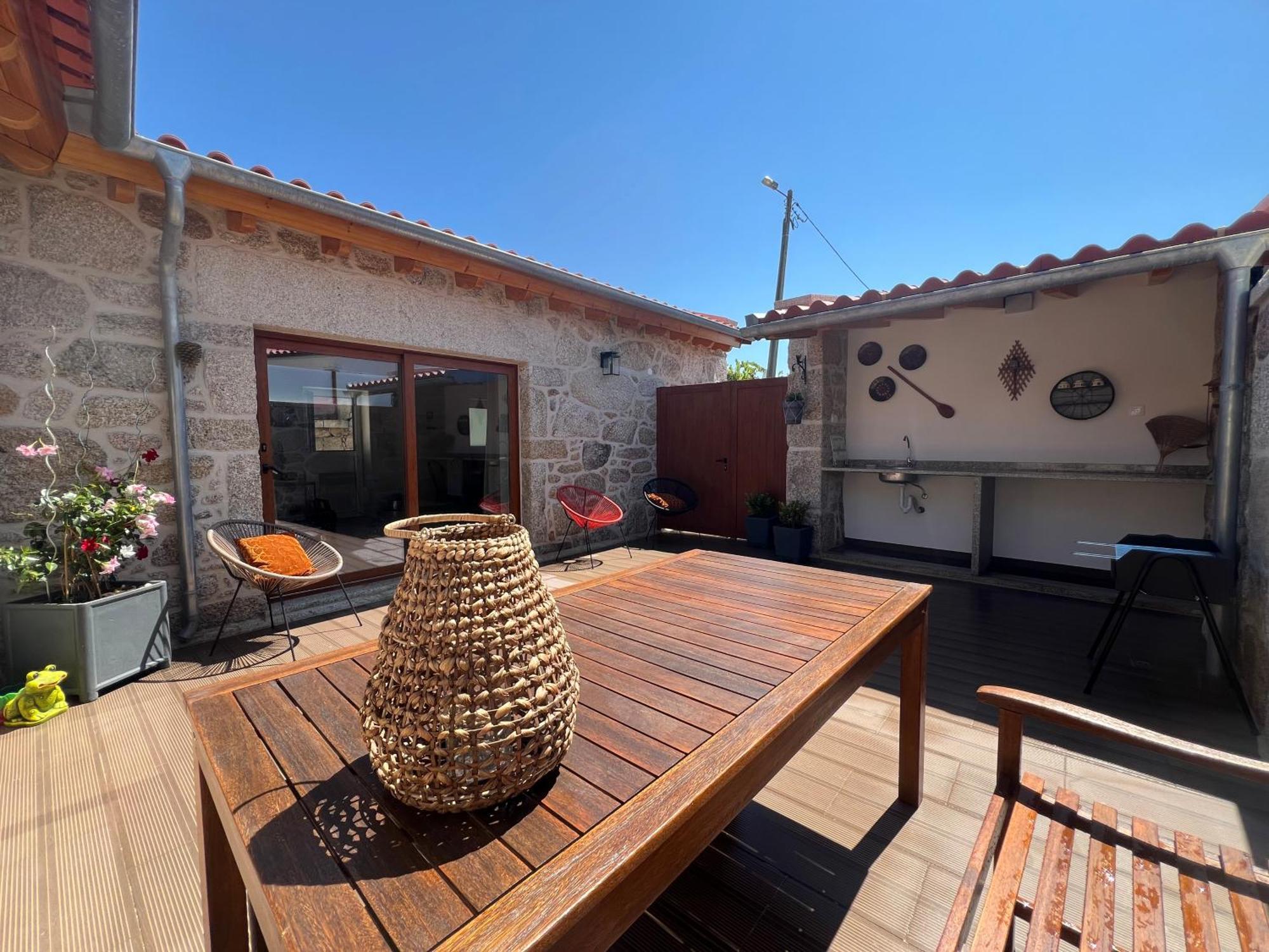 Eido De Bairros - Casa Cantinho Da Touca Arcos de Valdevez Exterior photo